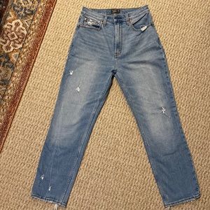 Abercrombie Ultra High Rise Mom Jean - Size 28 (6 Regular)